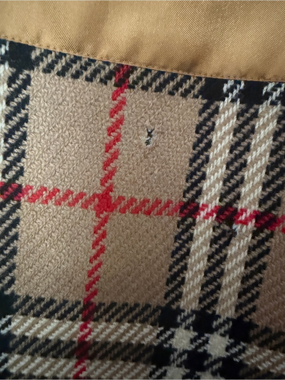 Burberry Tan Trench Coat with Signature Check Lining - Picture 13 of 14